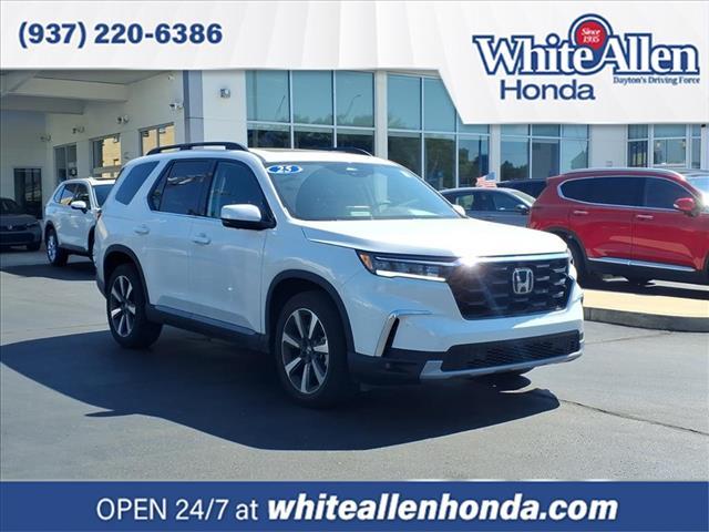 used 2025 Honda Pilot car, priced at $49,998