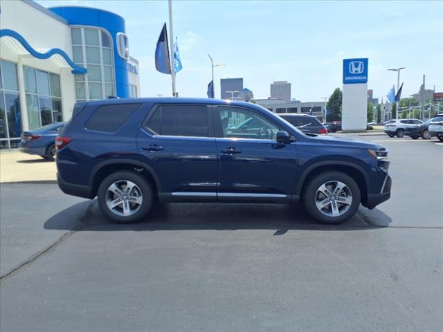 new 2025 Honda Pilot car, priced at $47,050