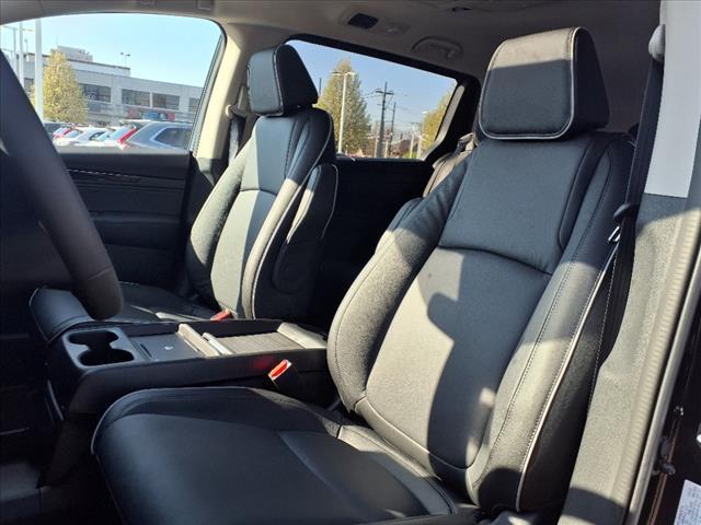 new 2025 Honda Odyssey car, priced at $49,380