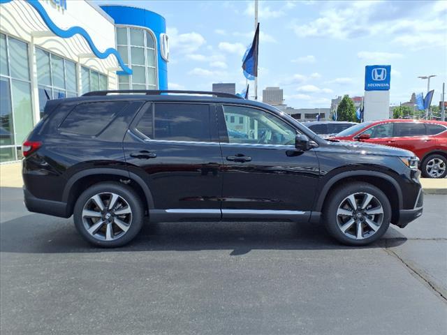 new 2025 Honda Pilot car, priced at $52,040
