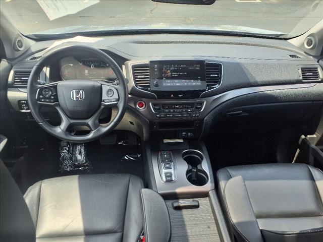 used 2022 Honda Pilot car, priced at $33,998