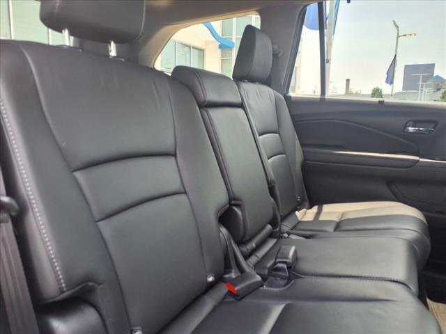 used 2022 Honda Pilot car, priced at $33,998