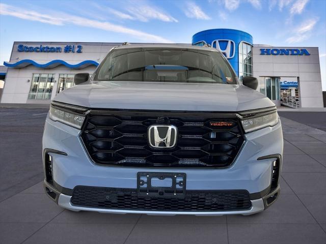 new 2025 Honda Pilot car, priced at $51,250