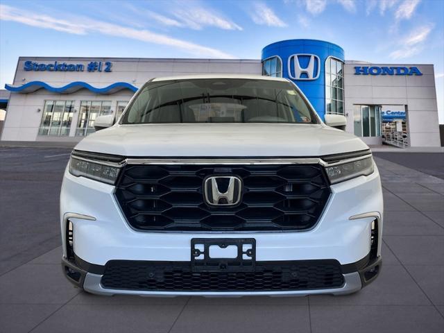 new 2025 Honda Pilot car, priced at $47,450