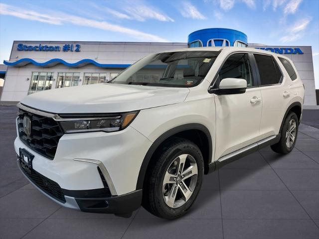 new 2025 Honda Pilot car, priced at $47,450