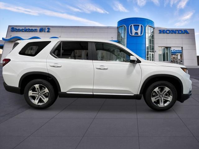 new 2025 Honda Pilot car, priced at $47,150