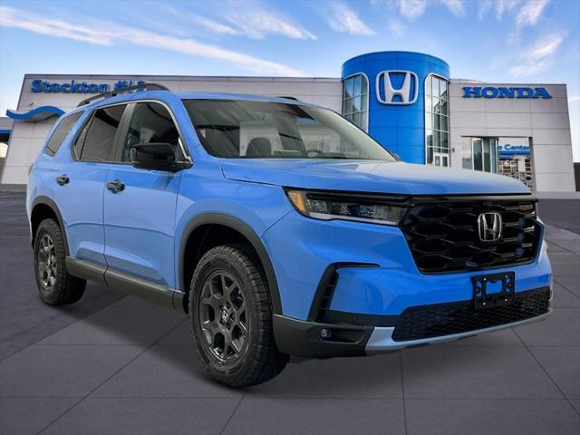 new 2025 Honda Pilot car, priced at $51,250