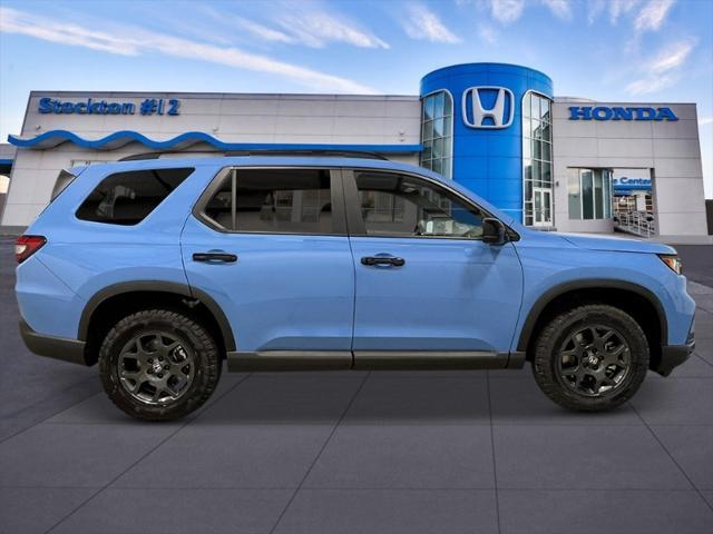 new 2025 Honda Pilot car, priced at $51,250