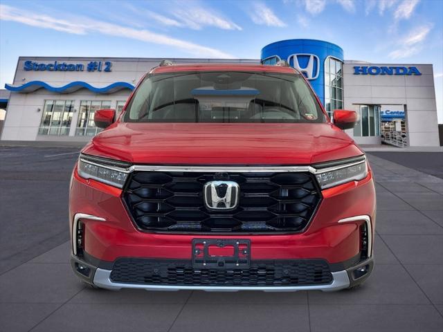 new 2025 Honda Pilot car, priced at $55,360