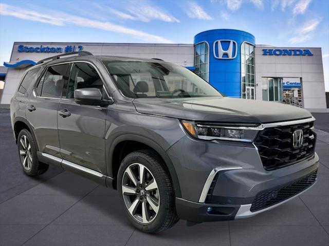 new 2025 Honda Pilot car, priced at $50,995