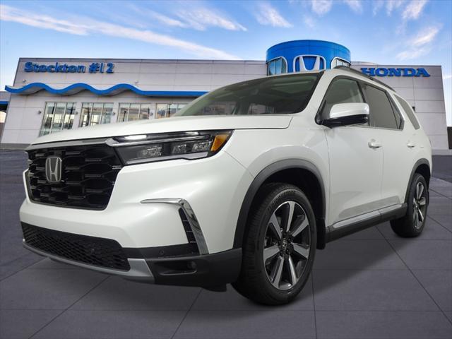 new 2025 Honda Pilot car, priced at $51,450