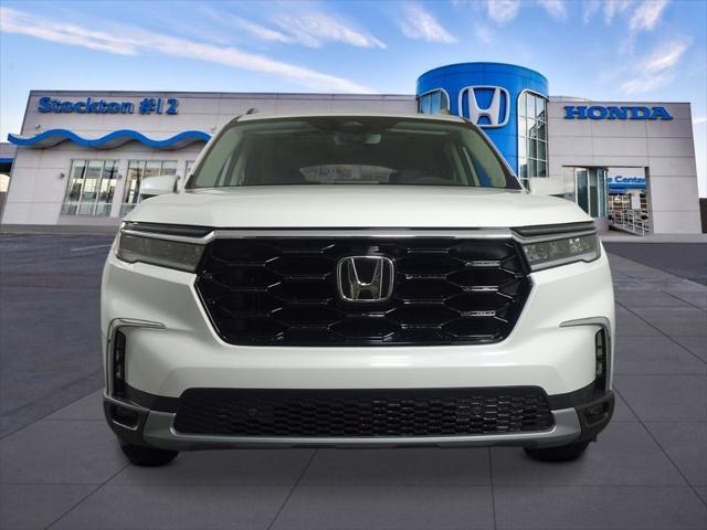 new 2025 Honda Pilot car, priced at $51,450