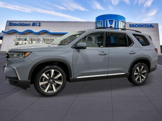 new 2025 Honda Pilot car, priced at $51,450