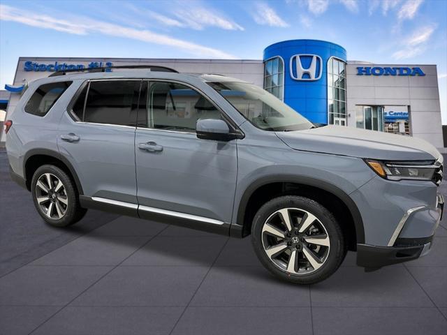 new 2025 Honda Pilot car, priced at $51,450