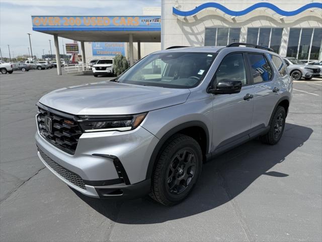 used 2025 Honda Pilot car, priced at $48,997