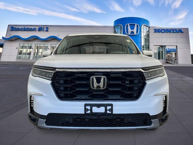 new 2025 Honda Pilot car, priced at $47,450