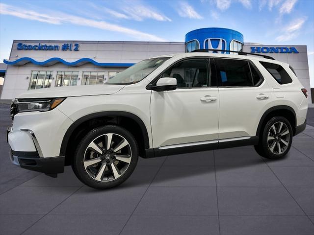 new 2025 Honda Pilot car, priced at $54,930