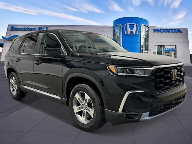 new 2025 Honda Pilot car, priced at $47,725