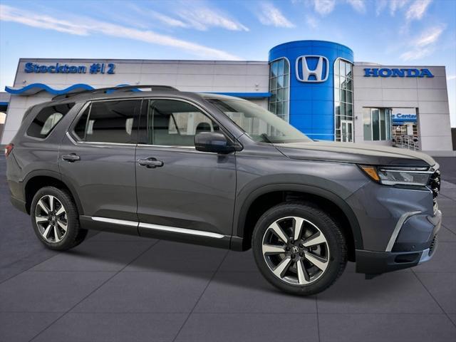 new 2025 Honda Pilot car, priced at $50,995