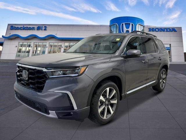 new 2025 Honda Pilot car, priced at $50,995