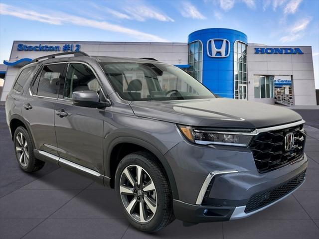 new 2025 Honda Pilot car, priced at $50,995