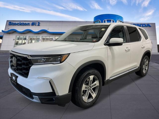 new 2025 Honda Pilot car, priced at $47,150