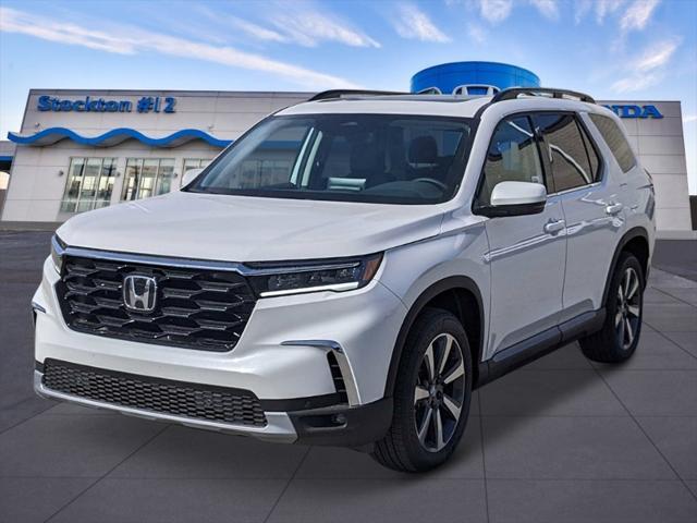 new 2025 Honda Pilot car, priced at $52,440