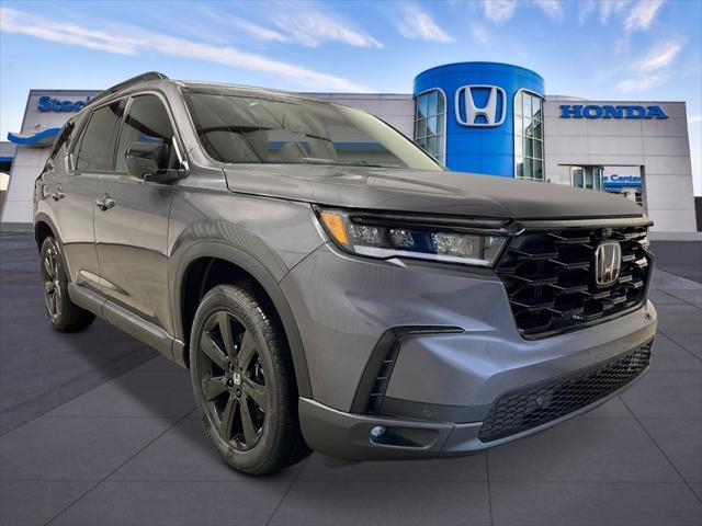 new 2025 Honda Pilot car, priced at $55,975