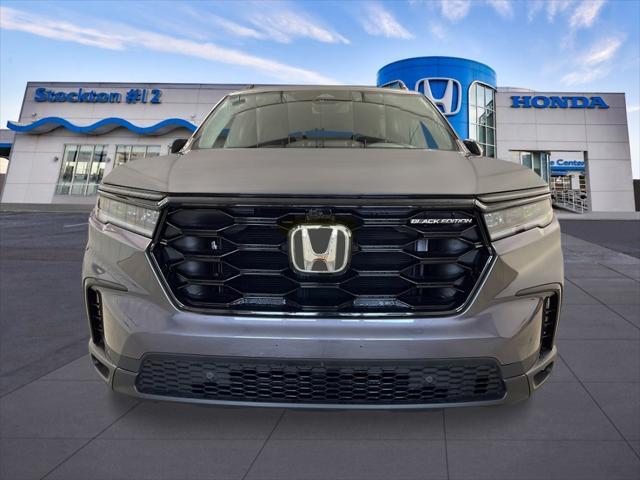 new 2025 Honda Pilot car, priced at $55,975