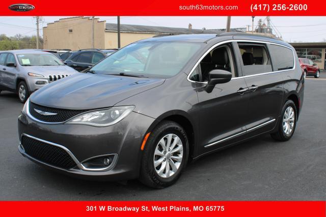 used 2017 Chrysler Pacifica car, priced at $12,500