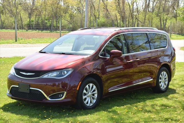 used 2018 Chrysler Pacifica car, priced at $14,500