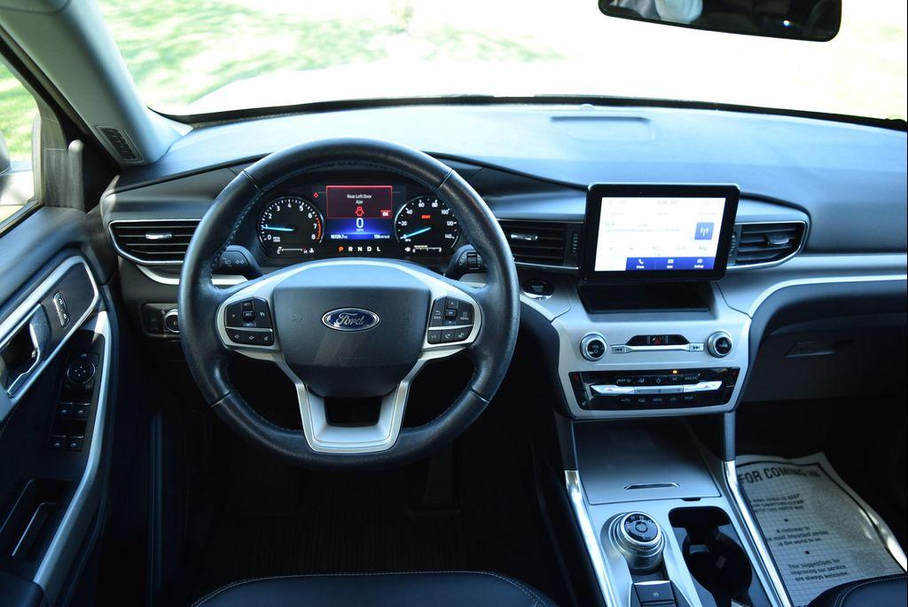 used 2022 Ford Explorer car