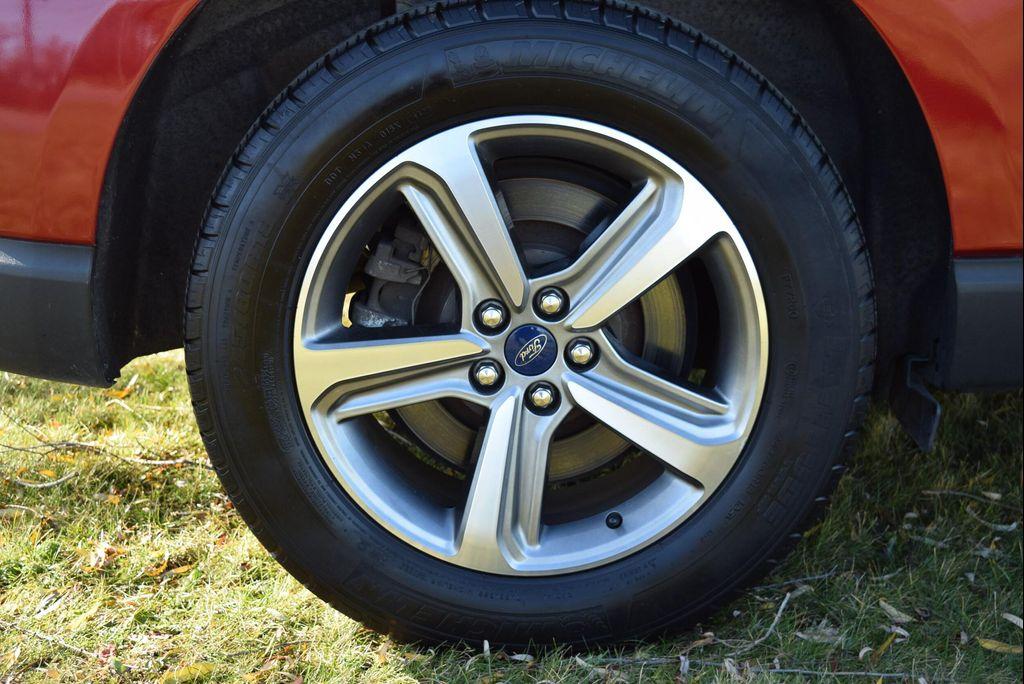 used 2021 Ford Edge car, priced at $24,500