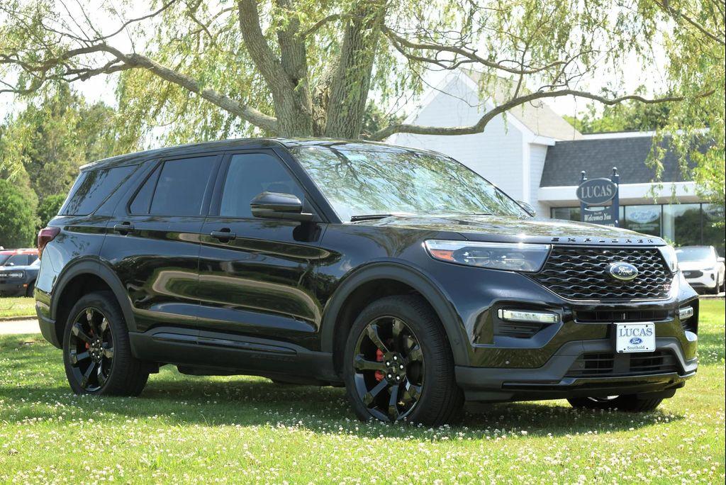 used 2022 Ford Explorer car, priced at $41,990