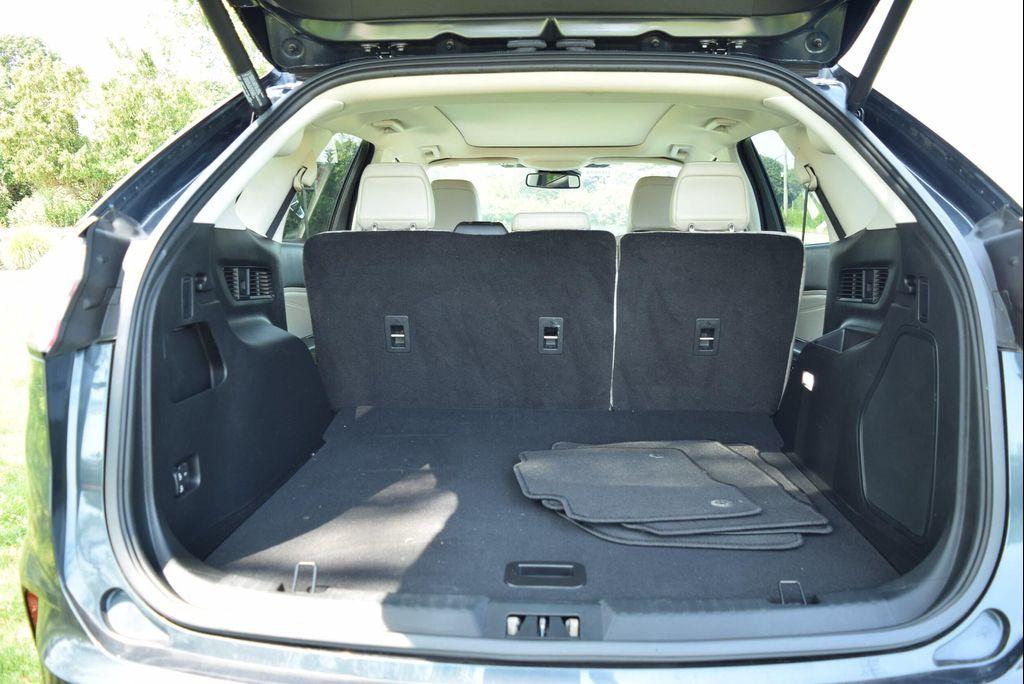 used 2022 Ford Edge car, priced at $24,990