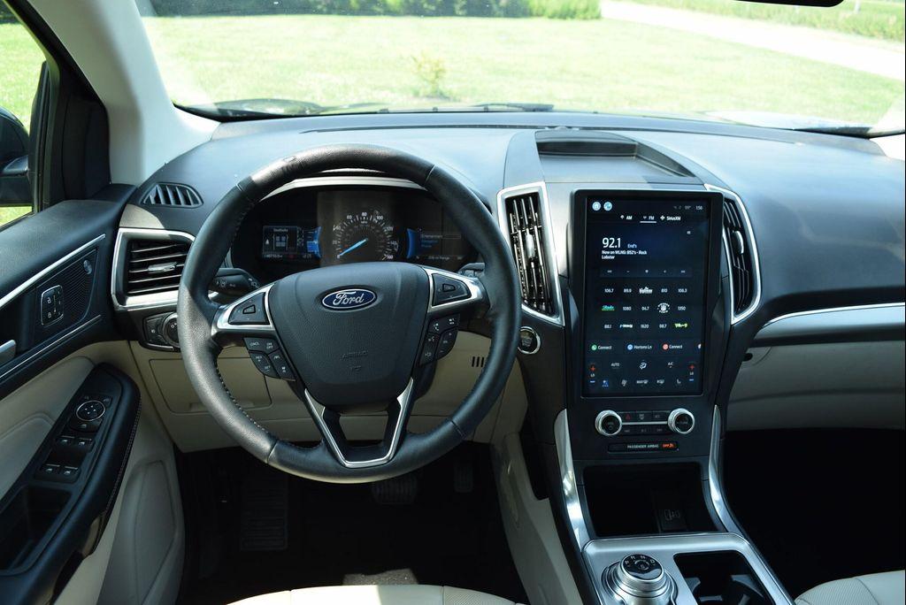 used 2022 Ford Edge car, priced at $24,990