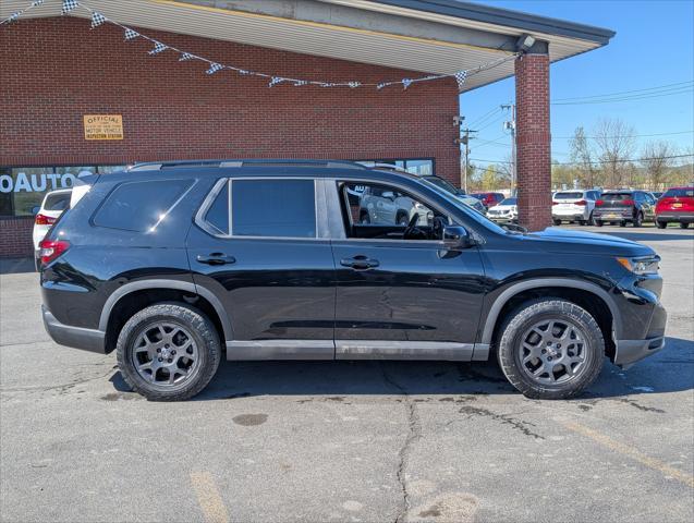 used 2023 Honda Pilot car, priced at $37,990
