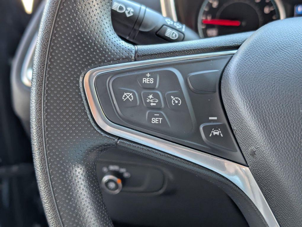 used 2022 Chevrolet Equinox car, priced at $21,883