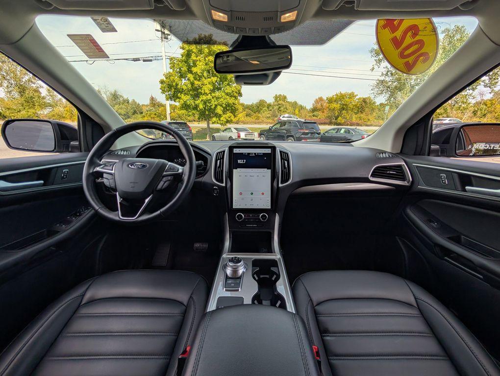 used 2024 Ford Edge car, priced at $25,843