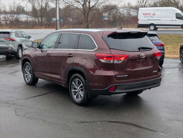 used 2018 Toyota Highlander car, priced at $21,228