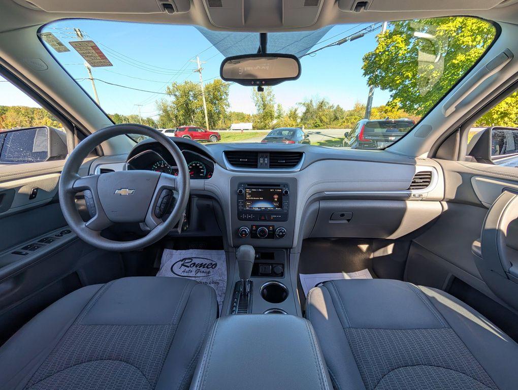 used 2015 Chevrolet Traverse car, priced at $9,498