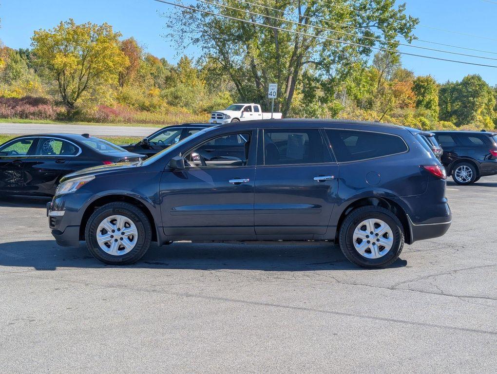 used 2015 Chevrolet Traverse car, priced at $9,498