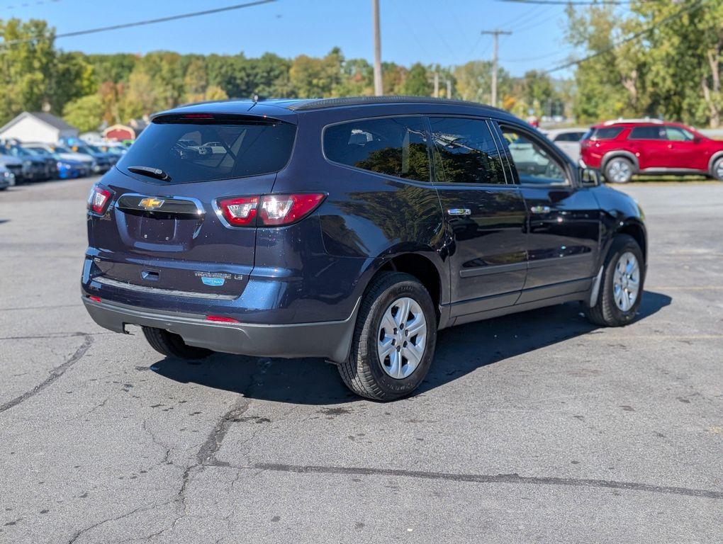 used 2015 Chevrolet Traverse car, priced at $9,498