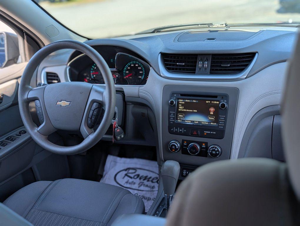 used 2015 Chevrolet Traverse car, priced at $9,498