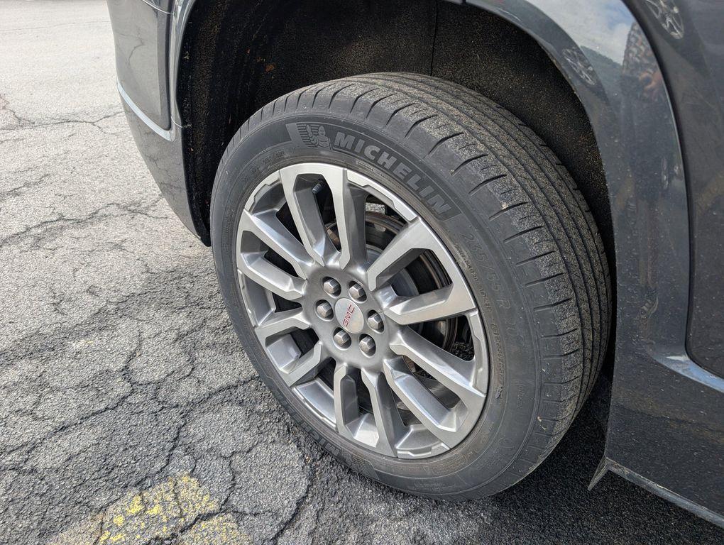 used 2022 GMC Acadia car, priced at $33,753