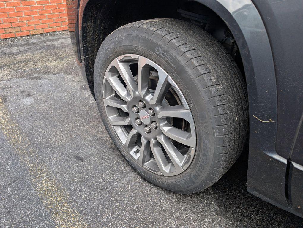 used 2022 GMC Acadia car, priced at $33,753