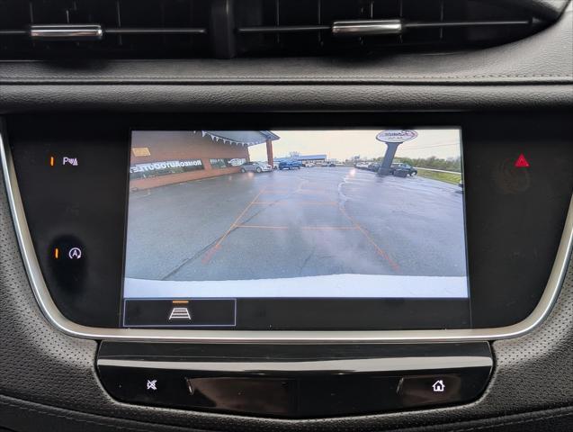 used 2022 Cadillac XT5 car, priced at $28,141