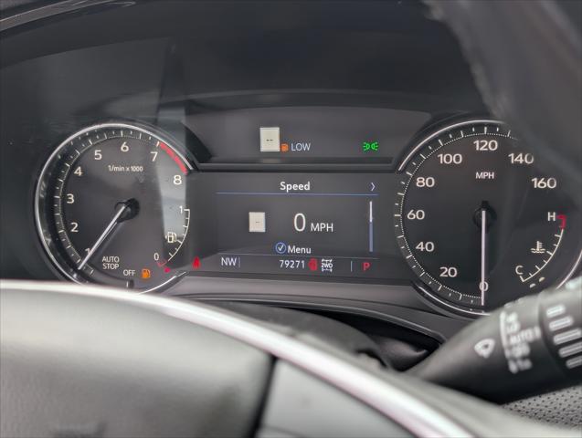 used 2022 Cadillac XT5 car, priced at $28,141