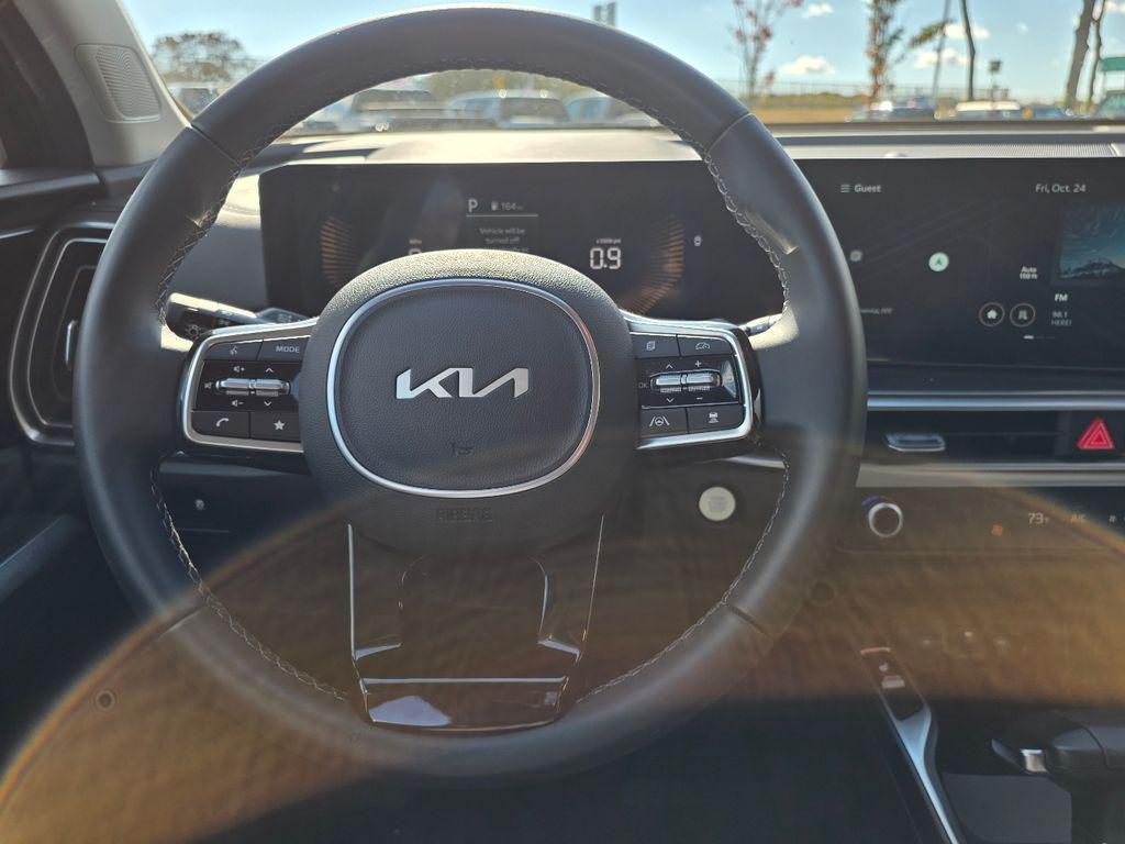 used 2025 Kia Sorento car, priced at $32,740