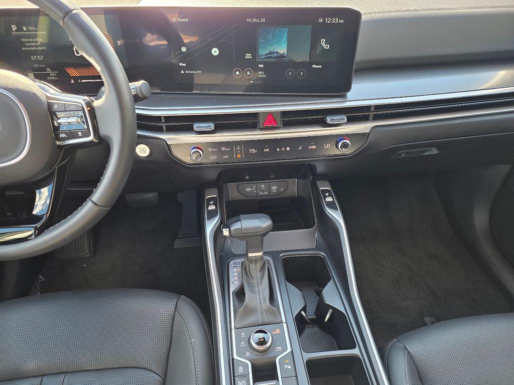 used 2025 Kia Sorento car, priced at $32,740